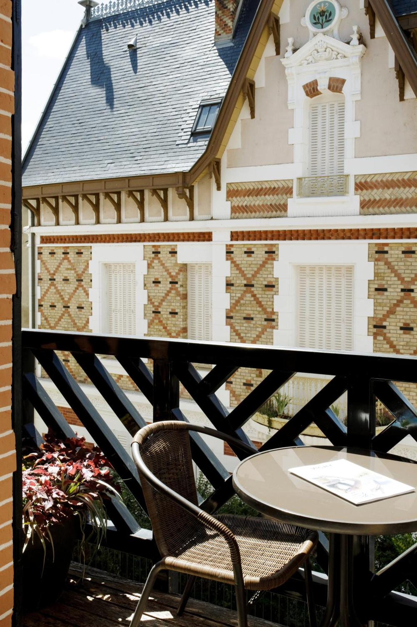 Maison Decoret - Relais & Chateaux วิชี ภายนอก รูปภาพ
